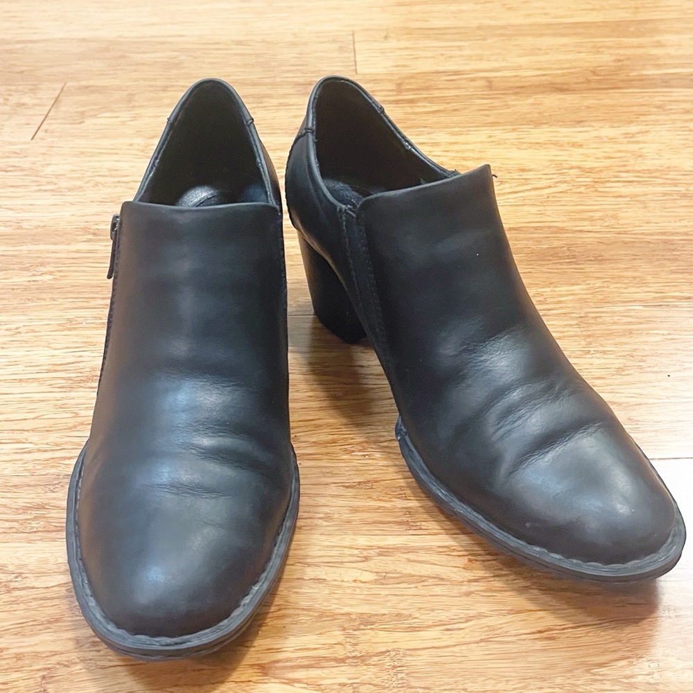Born Black Leather Ankle Booties – Side Zip – Stacked Heel – Women’s Size 10 - Picture 5 of 15